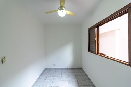 Casa para alugar com 150m², 2 quartos e 1 vaga Casa para alugar com 150m², 2 quartos e 1 vagaQuarto 1