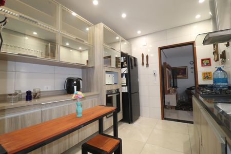 Apartamento à venda com 83m², 3 quartos e 2 vagasCozinha