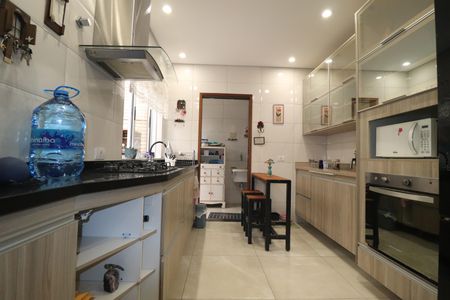 Apartamento à venda com 83m², 3 quartos e 2 vagasCozinha