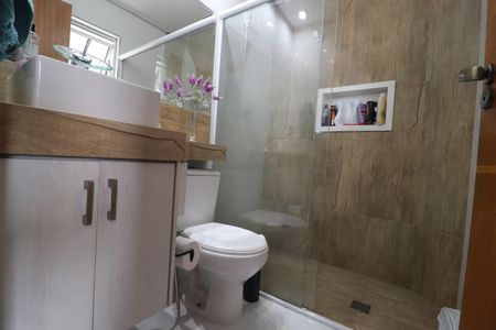 Apartamento à venda com 83m², 3 quartos e 2 vagasBanheiro Quarto 1 suíte 