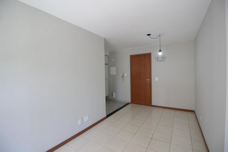 Sala de apartamento à venda com 2 quartos, 60m² em Jacarepaguá, Rio de Janeiro