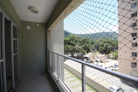 Varanda de apartamento à venda com 2 quartos, 60m² em Jacarepaguá, Rio de Janeiro
