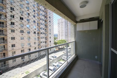 Varanda de apartamento à venda com 2 quartos, 60m² em Jacarepaguá, Rio de Janeiro