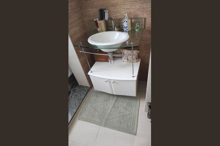 Banheiro de apartamento à venda com 3 quartos, 126m² em Vila Augusta, Guarulhos