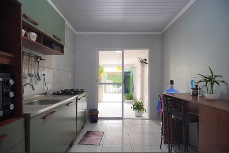 Casa à venda com 80m², 2 quartos e 2 vagasCozinha