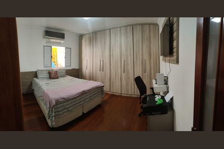 Quarto de casa à venda com 3 quartos, 248m² em Vila Zamataro, Guarulhos