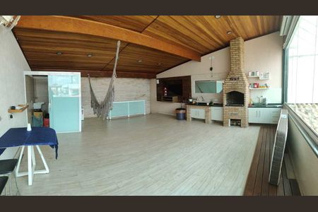 Casa à venda com 248m², 3 quartos e 4 vagasÁrea externa