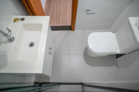 Casa à venda com 128m², 3 quartos e 1 vagaBanheiro Quarto 3 - Suite