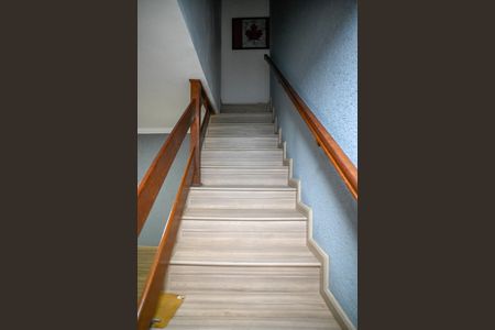 Casa à venda com 128m², 3 quartos e 1 vagaEscada