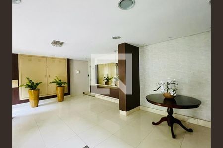 Apartamento à venda com 63m², 2 quartos e 1 vagaHall social