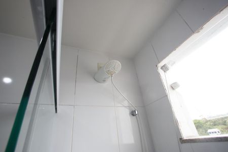 Casa de condomínio à venda com 240m², 3 quartos e 2 vagasBanheiro Social 1