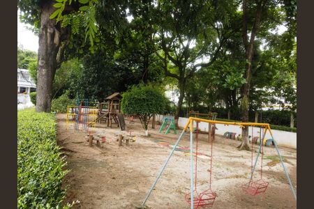 Casa de condomínio à venda com 240m², 3 quartos e 2 vagasÁrea comum - Playground