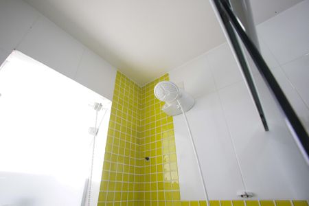 Casa de condomínio à venda com 240m², 3 quartos e 2 vagasBanheiro Social 2