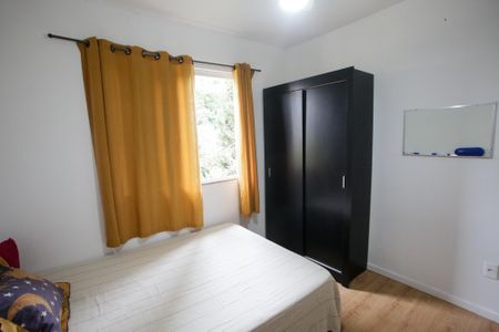 Casa de condomínio à venda com 240m², 3 quartos e 2 vagasQuarto 2