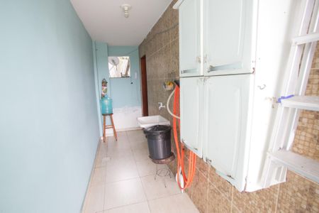 Casa de condomínio à venda com 240m², 3 quartos e 2 vagasÁrea de Serviço