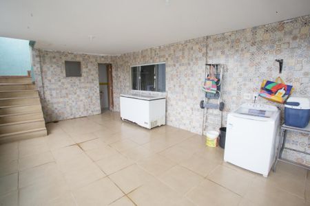 Casa de condomínio à venda com 240m², 3 quartos e 2 vagasLavanderia