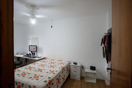 Casa de condomínio à venda com 240m², 3 quartos e 2 vagasQuarto 3