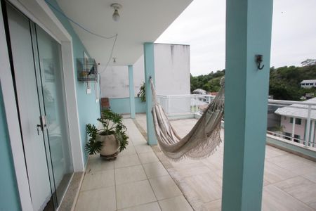 Casa de condomínio à venda com 240m², 3 quartos e 2 vagasVaranda da Sala