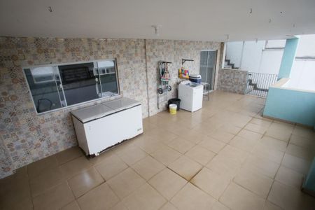 Casa de condomínio à venda com 240m², 3 quartos e 2 vagasLavanderia