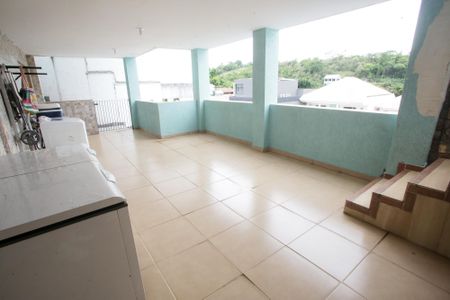 Casa de condomínio à venda com 240m², 3 quartos e 2 vagasLavanderia