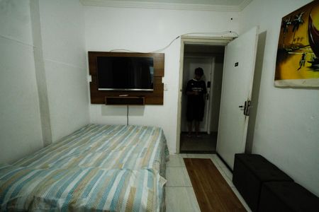 Sala de kitnet/studio para alugar com 1 quarto, 28m² em Guilhermina, Praia Grande