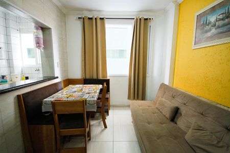 Quarto 1 de kitnet/studio para alugar com 1 quarto, 28m² em Guilhermina, Praia Grande
