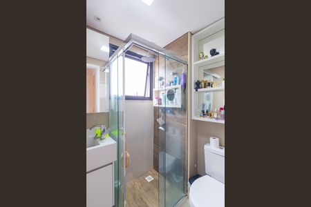 Apartamento à venda com 72m², 2 quartos e 2 vagasBanheiro da suíte