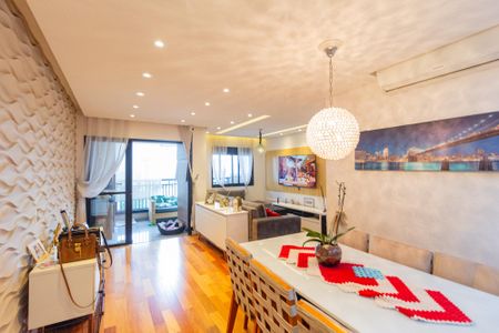 Sala de apartamento à venda com 2 quartos, 72m² em Vila Osasco, Osasco