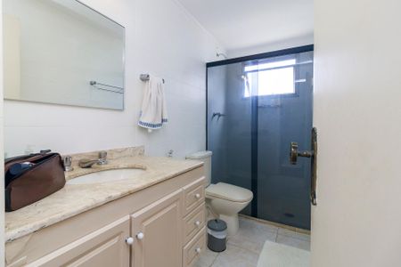 Apartamento para alugar com 134m², 3 quartos e 1 vaga Apartamento para alugar com 134m², 3 quartos e 1 vagaBanheiro 2