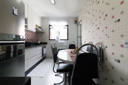 Apartamento à venda com 84m², 4 quartos e 1 vagaCozinha 