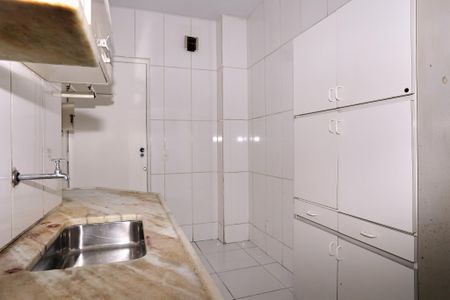 Apartamento à venda com 78m², 2 quartos e 1 vagaCozinha