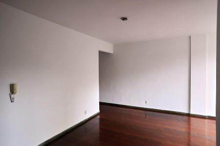 Apartamento à venda com 78m², 2 quartos e 1 vagaSala
