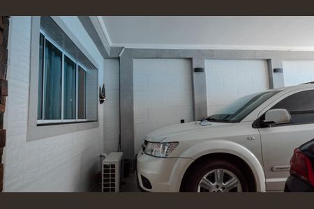 Casa à venda com 200m², 3 quartos e 2 vagasGaragem