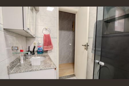 Casa à venda com 200m², 3 quartos e 2 vagasBanheiro Corredor