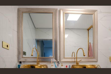 Casa à venda com 200m², 3 quartos e 2 vagasBanheiro da Suíte 1