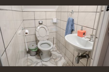 Casa à venda com 200m², 3 quartos e 2 vagasBanheiro 3