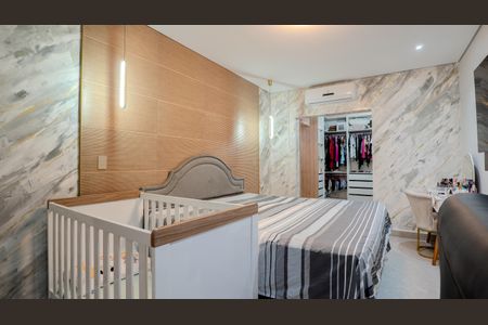 Casa à venda com 200m², 3 quartos e 2 vagasSuíte 1