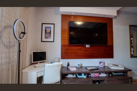 Casa à venda com 200m², 3 quartos e 2 vagasSuíte 2