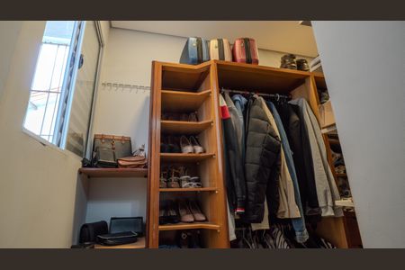 Casa à venda com 200m², 3 quartos e 2 vagasCloset da suíte 1