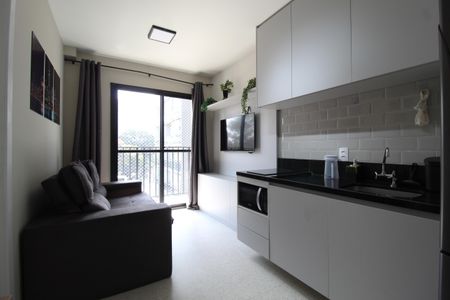 Sala/Cozinha de apartamento à venda com 1 quarto, 26m² em Vila Olímpia, São Paulo