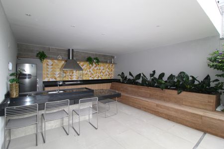 Apartamento à venda com 26m², 1 quarto e sem vagaÁrea Comum - Churrasqueira