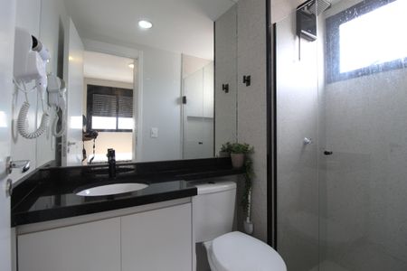 Banheiro da Suíte de apartamento à venda com 1 quarto, 26m² em Vila Olímpia, São Paulo