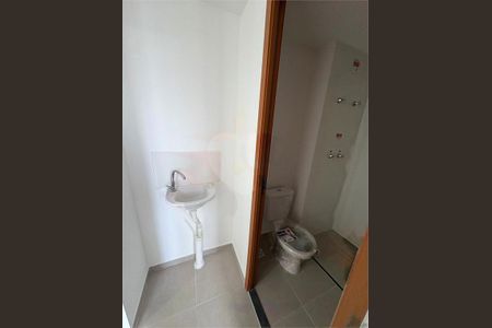 Apartamento à venda com 2 quartos, 36m² em Vila Antonieta, São Paulo