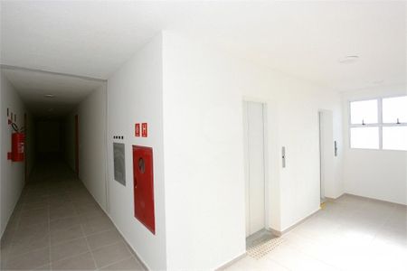 Apartamento à venda com 2 quartos, 36m² em Vila Antonieta, São Paulo