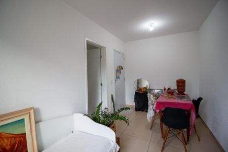 Sala de apartamento para alugar com 2 quartos, 45m² em Aparecidinha, Sorocaba