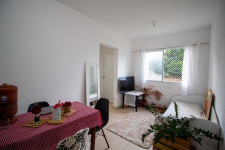 Sala de apartamento para alugar com 2 quartos, 45m² em Aparecidinha, Sorocaba