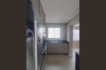 Apartamento para alugar com 117m², 3 quartos e 2 vagas Apartamento para alugar com 117m², 3 quartos e 2 vagasCozinha