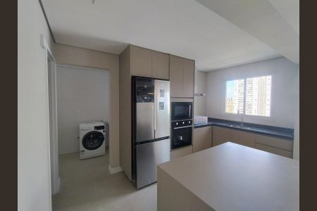 Apartamento para alugar com 117m², 3 quartos e 2 vagas Apartamento para alugar com 117m², 3 quartos e 2 vagasCozinha