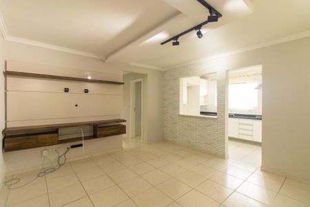 Sala de apartamento para alugar com 3 quartos, 68m² em Novo Mundo, Curitiba