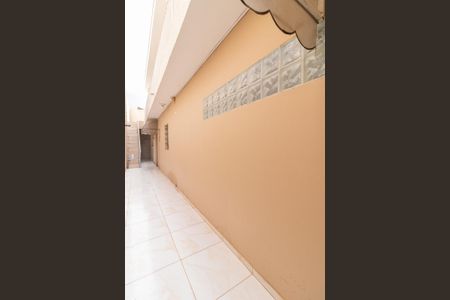 Casa à venda com 125m², 3 quartos e 2 vagasCorredor